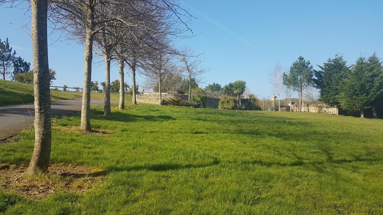 Le Domaine Des Roseraies Monfréville Eksteriør bilde