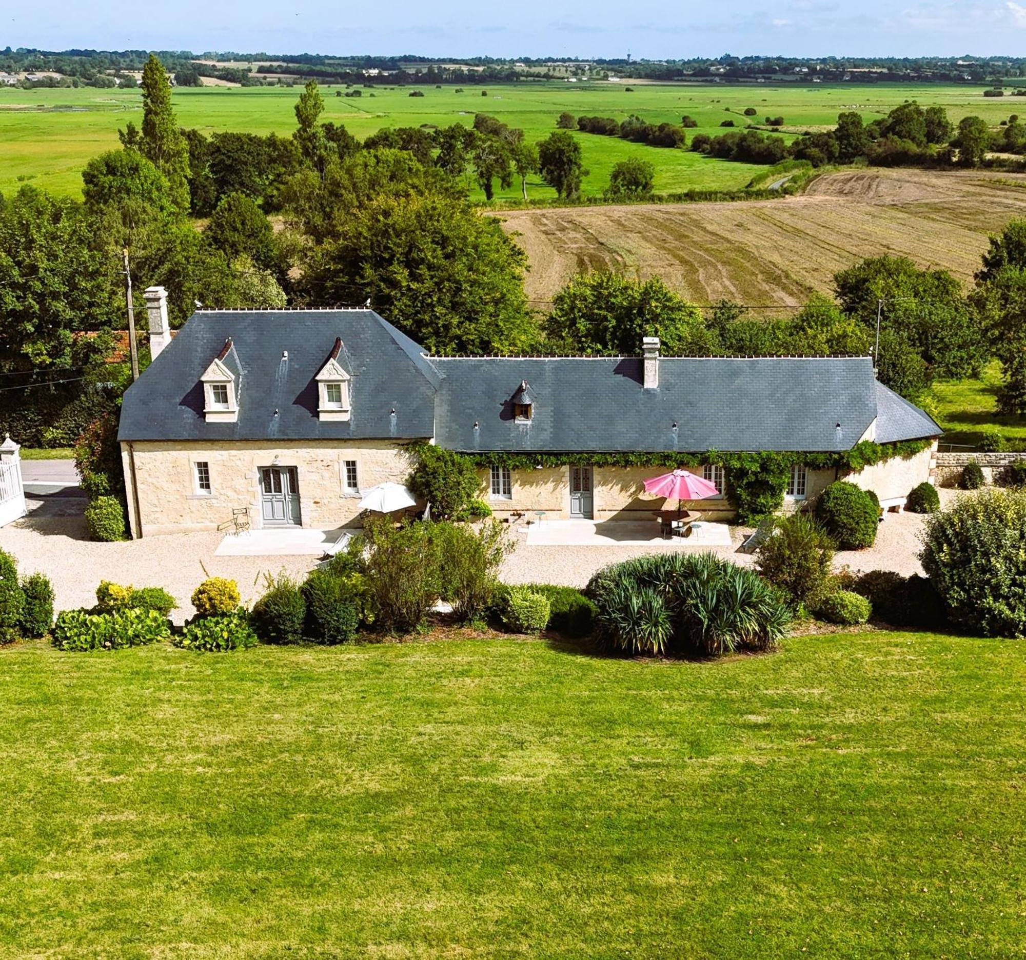 Le Domaine Des Roseraies Monfréville Eksteriør bilde