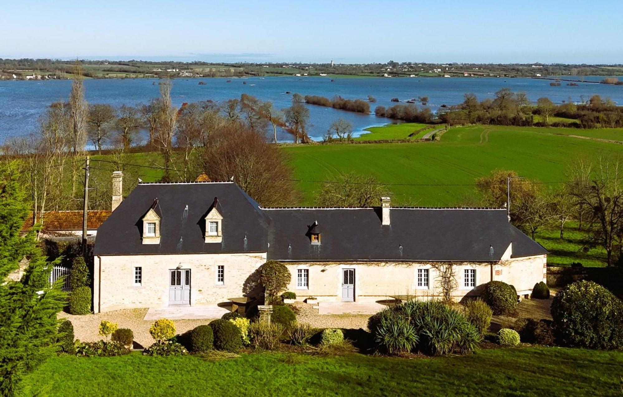 Le Domaine Des Roseraies Monfréville Eksteriør bilde